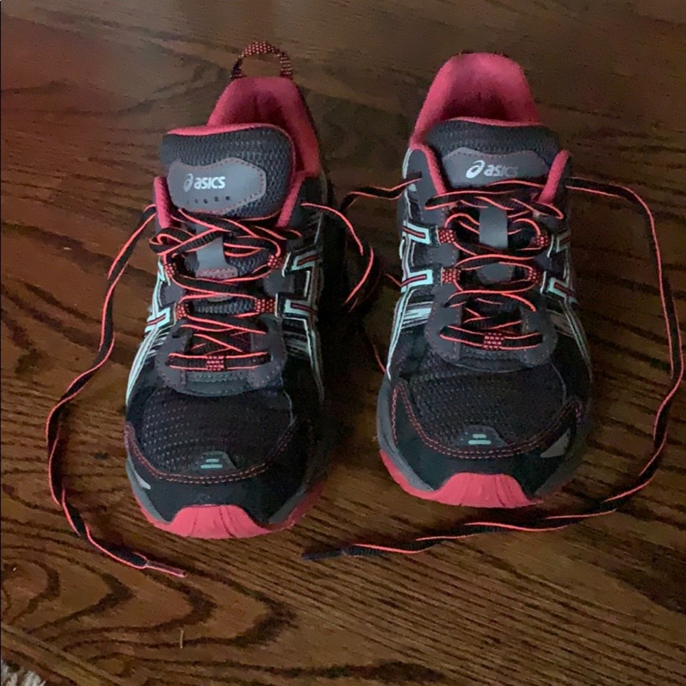 ASICS work out shoes